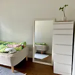 Saunallinen Kolmio Kahdella Autopaikalla Jyväskylä