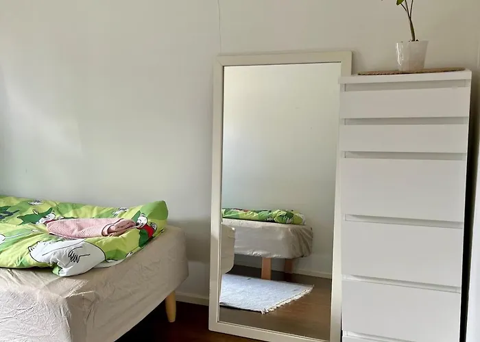 Saunallinen Kolmio Kahdella Autopaikalla Jyväskylä