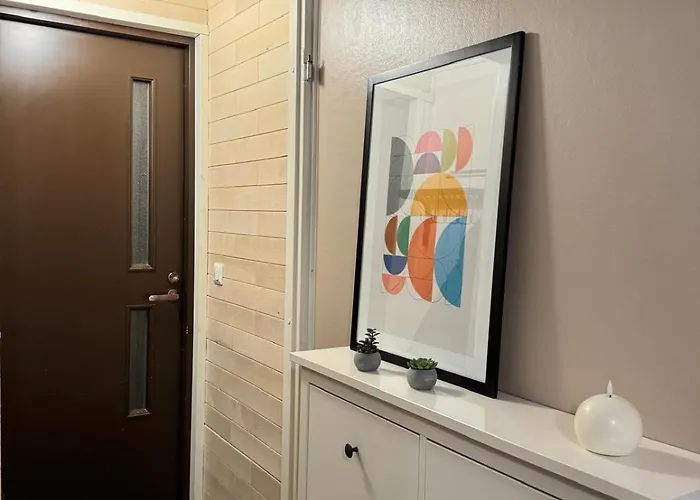 Saunallinen Kolmio Kahdella Autopaikalla Jyväskylä